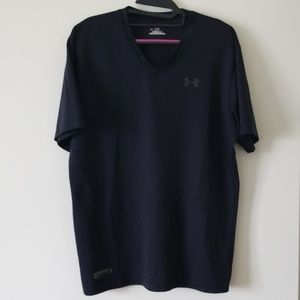 Under Armor - Short Sleeve V Neck - Large